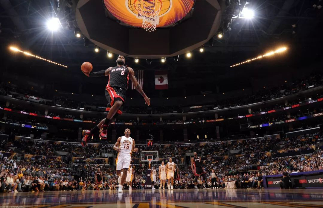 “互聯(lián)網(wǎng)+體育”場景是關鍵 看動因體育、NBA、Keep如何連接線上與線下丨體育經(jīng)理人